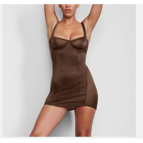 SKIMS Dresses & Skirts - NWT SKIMS Glissenette Corset Dress Bodysuit Jasper Size 2X
